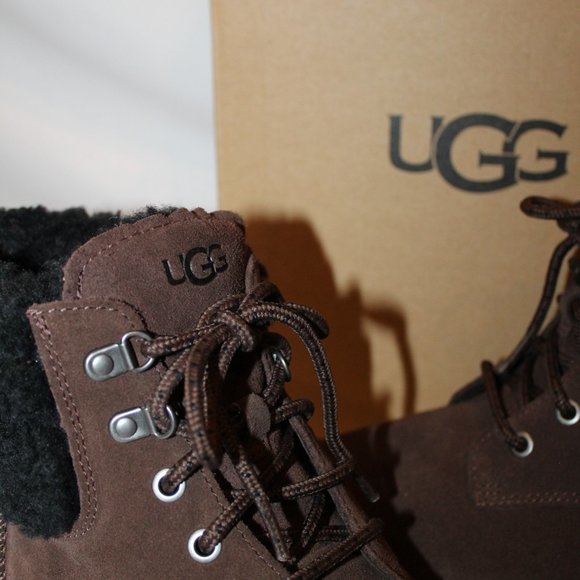 NEW UGG WOMEN'S ROMELY SUEDE SHEARLING CUFF LINED ANKLE BOOTS - Picture 4 of 8